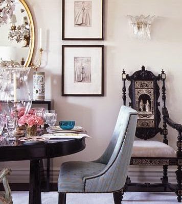 Joe Nye designed dining room with a mix of modern and traditional furnishings